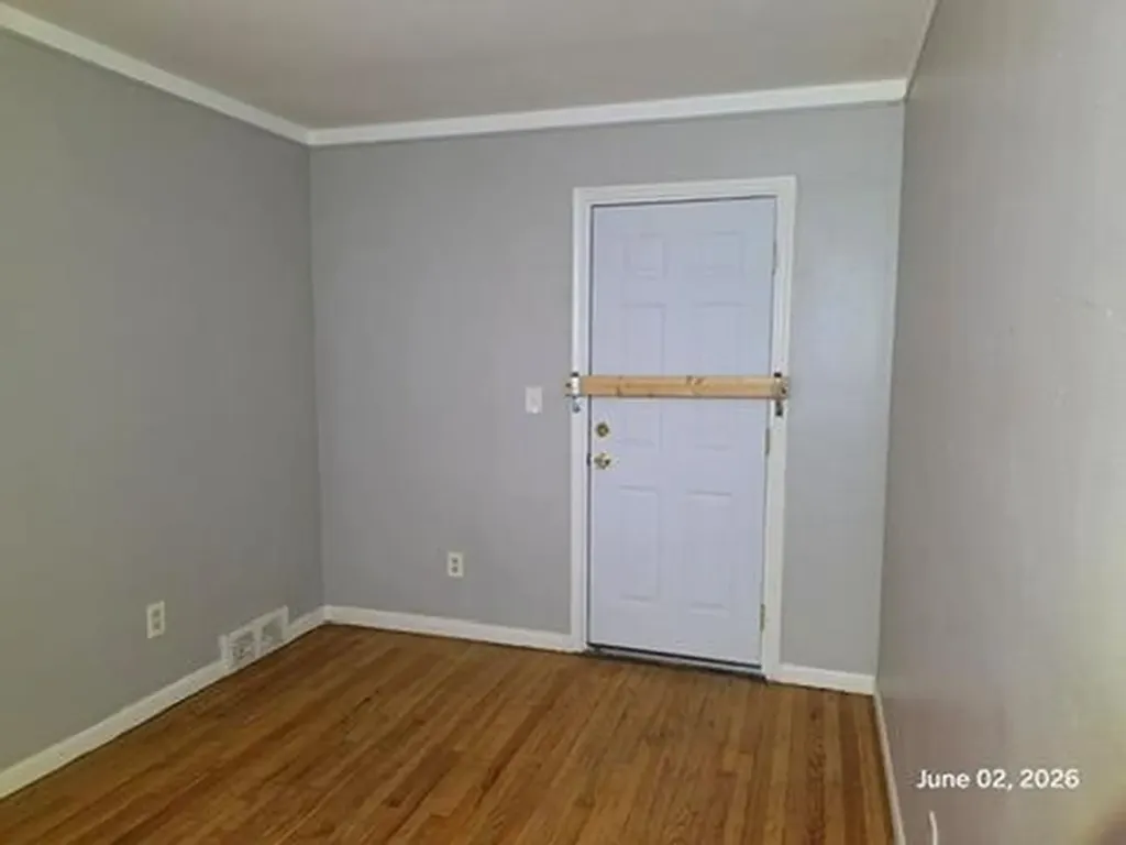 8889 Plainview Avenue Detroit City MI 48228