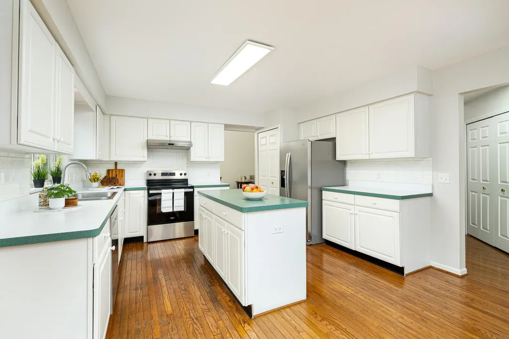 3211 Foxway Court Ann Arbor City MI 48105