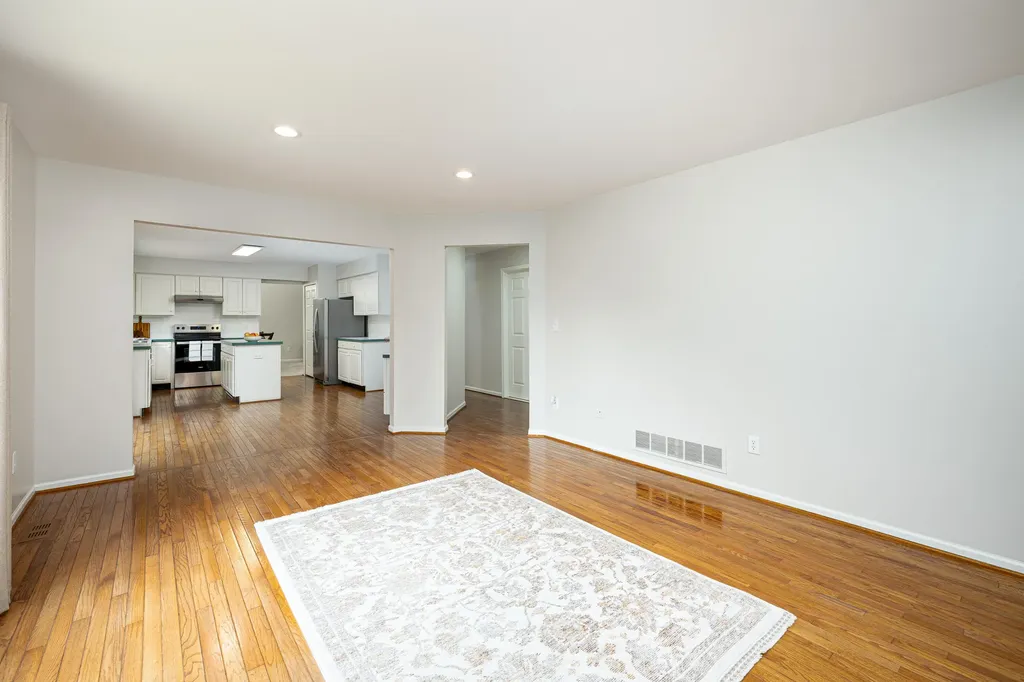 3211 Foxway Court Ann Arbor City MI 48105