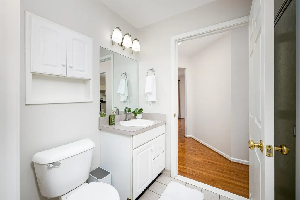 3211 Foxway Court Ann Arbor City MI 48105