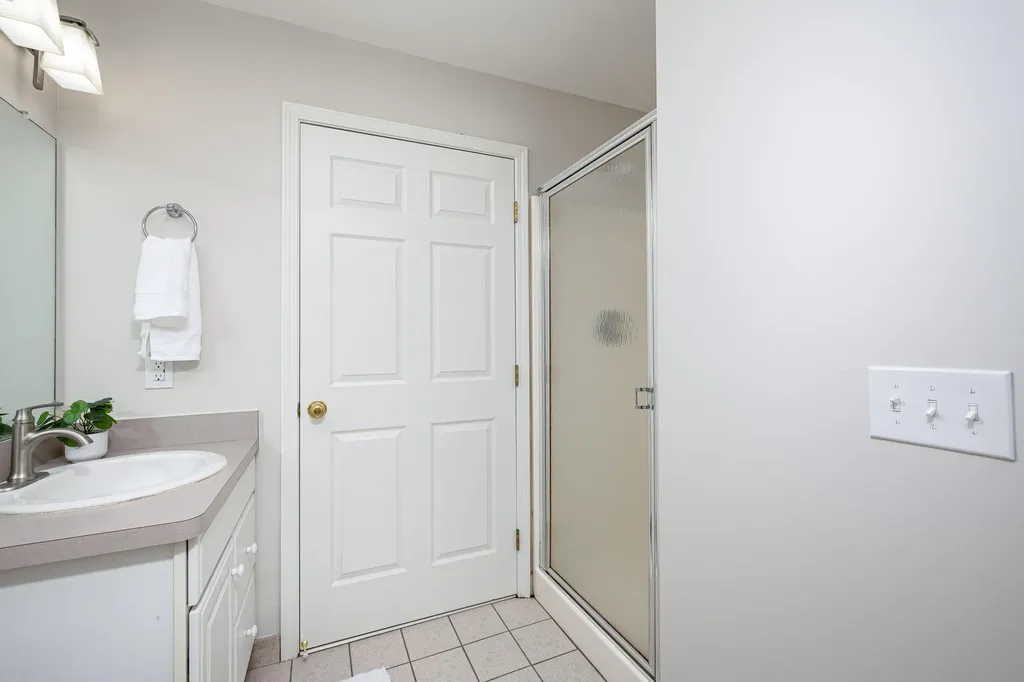 3211 Foxway Court Ann Arbor City MI 48105