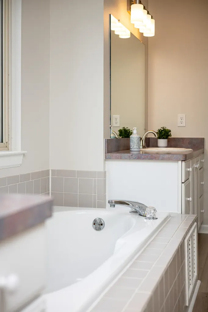 3211 Foxway Court Ann Arbor City MI 48105