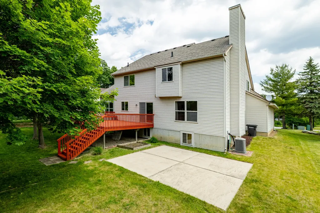 3211 Foxway Court Ann Arbor City MI 48105