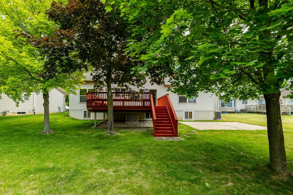 3211 Foxway Court Ann Arbor City MI 48105