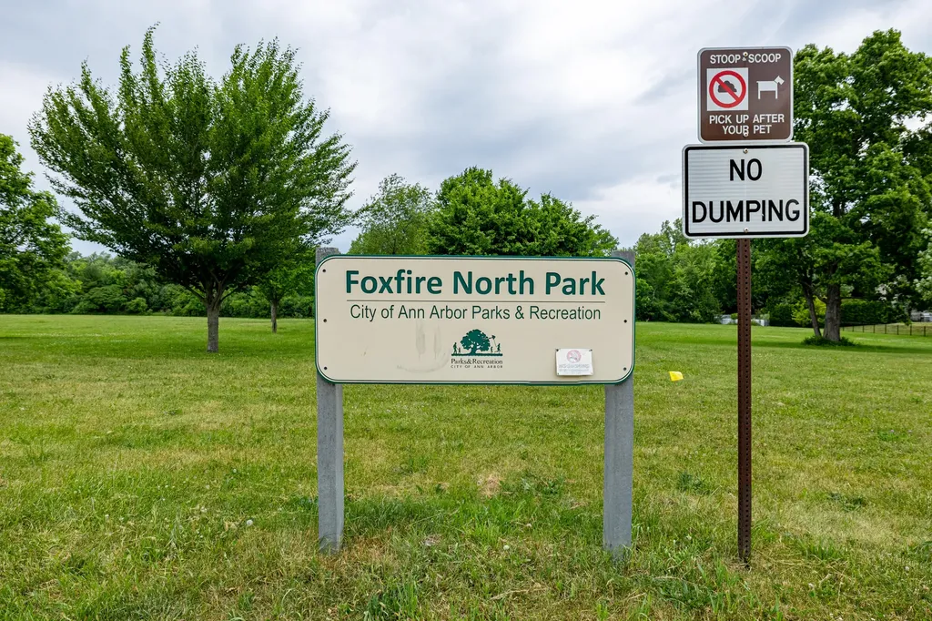 3211 Foxway Court Ann Arbor City MI 48105