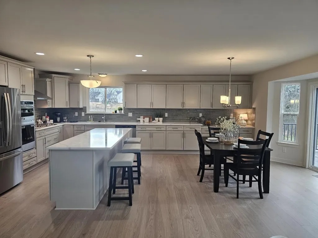 9620 Valley View Court York Charter Township MI 48176