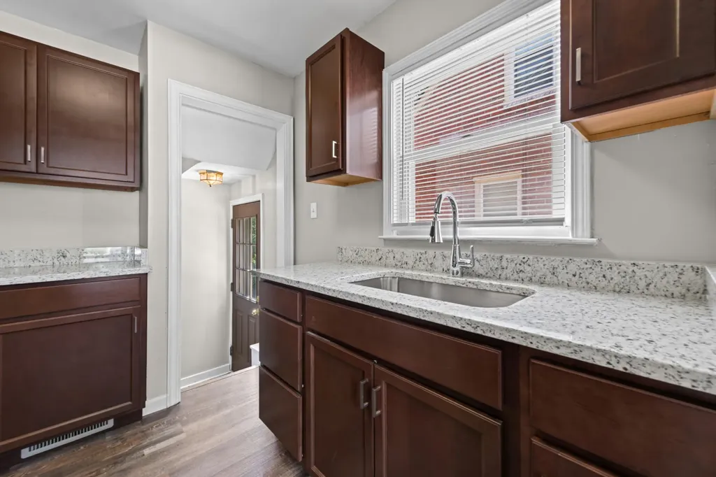 9928 Farley Street Redford Charter Township MI 48239