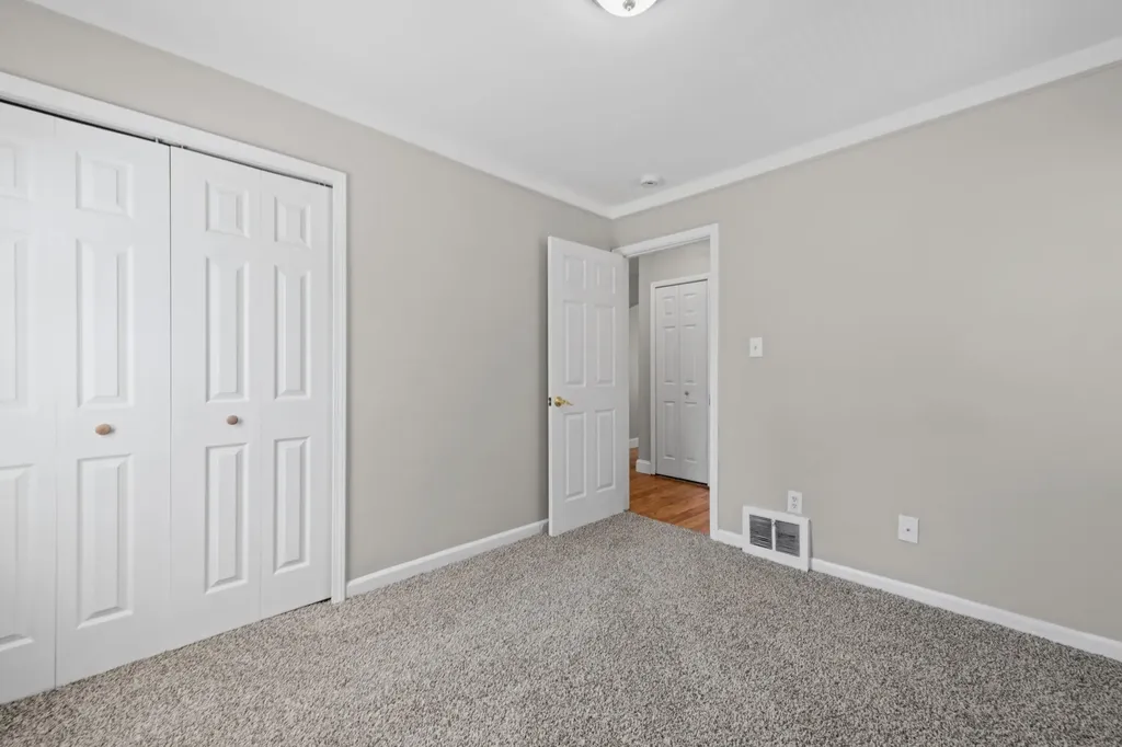 9928 Farley Street Redford Charter Township MI 48239