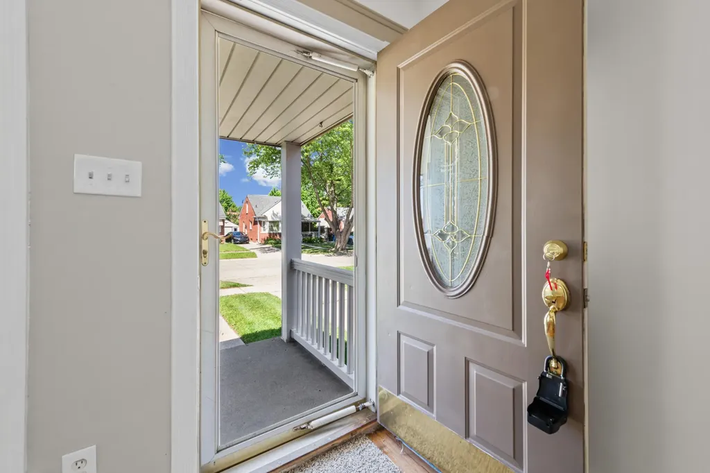 9928 Farley Street Redford Charter Township MI 48239
