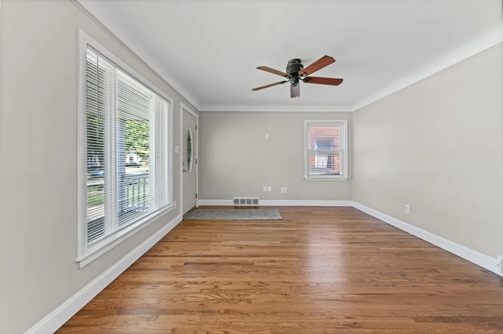 9928 Farley Street Redford Charter Township MI 48239