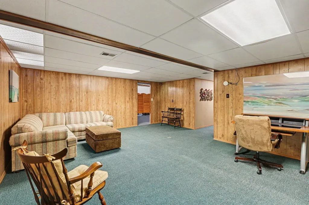 22280 Quail Run Circle South Lyon City MI 48178