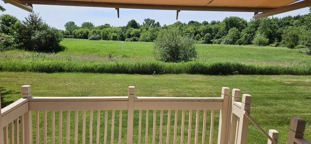 22280 Quail Run Circle South Lyon City MI 48178