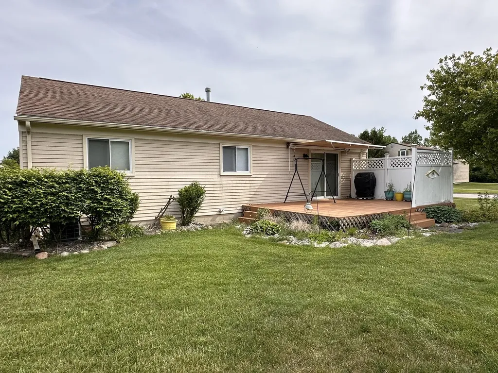 43694 Emrick Drive Canton Charter Township MI 48187