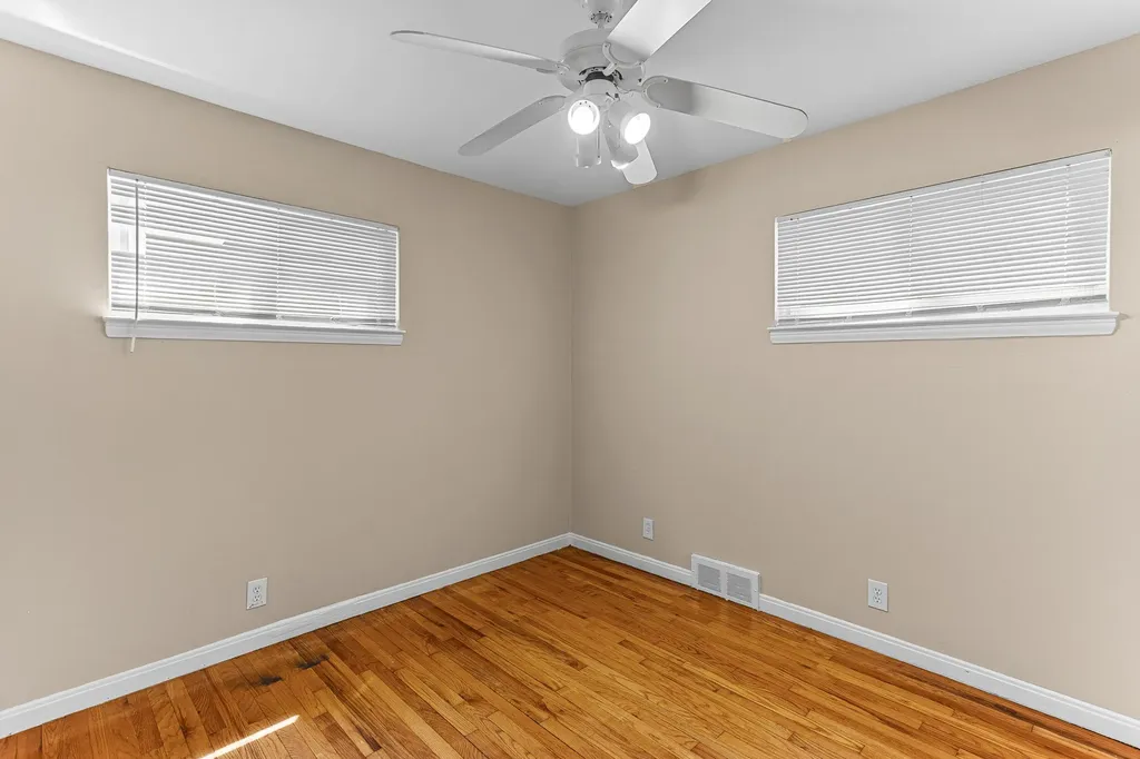 20524 Indian Redford Charter Township MI 48240