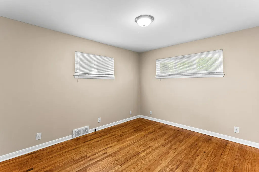 20524 Indian Redford Charter Township MI 48240