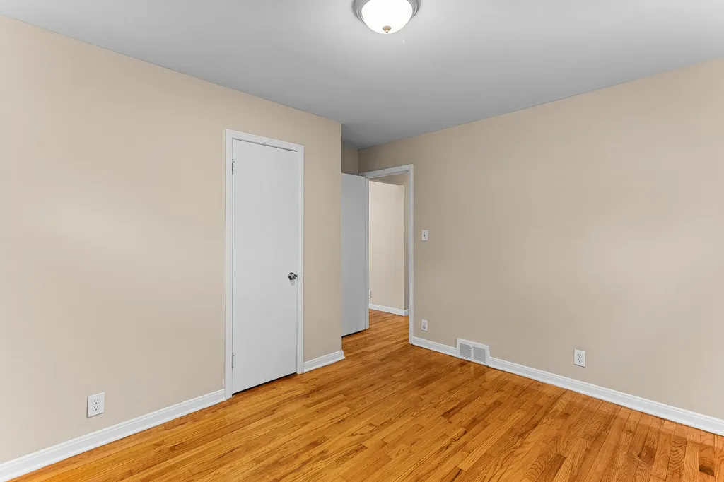 20524 Indian Redford Charter Township MI 48240