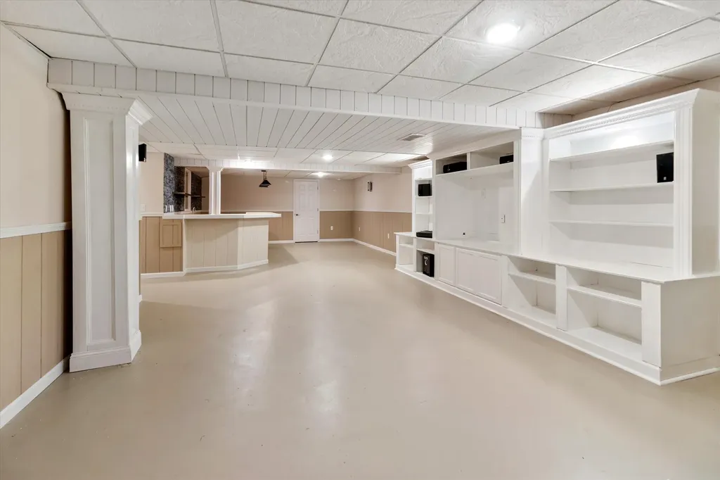 48551 Oak Bridge Drive Canton Charter Township MI 48188