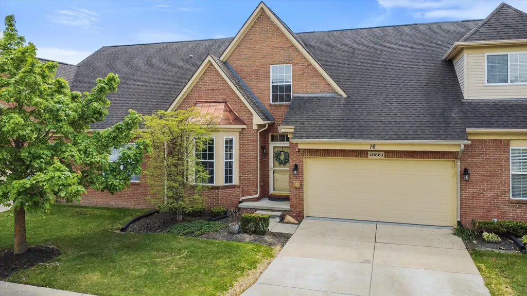 48551 Oak Bridge Drive Canton Charter Township MI 48188