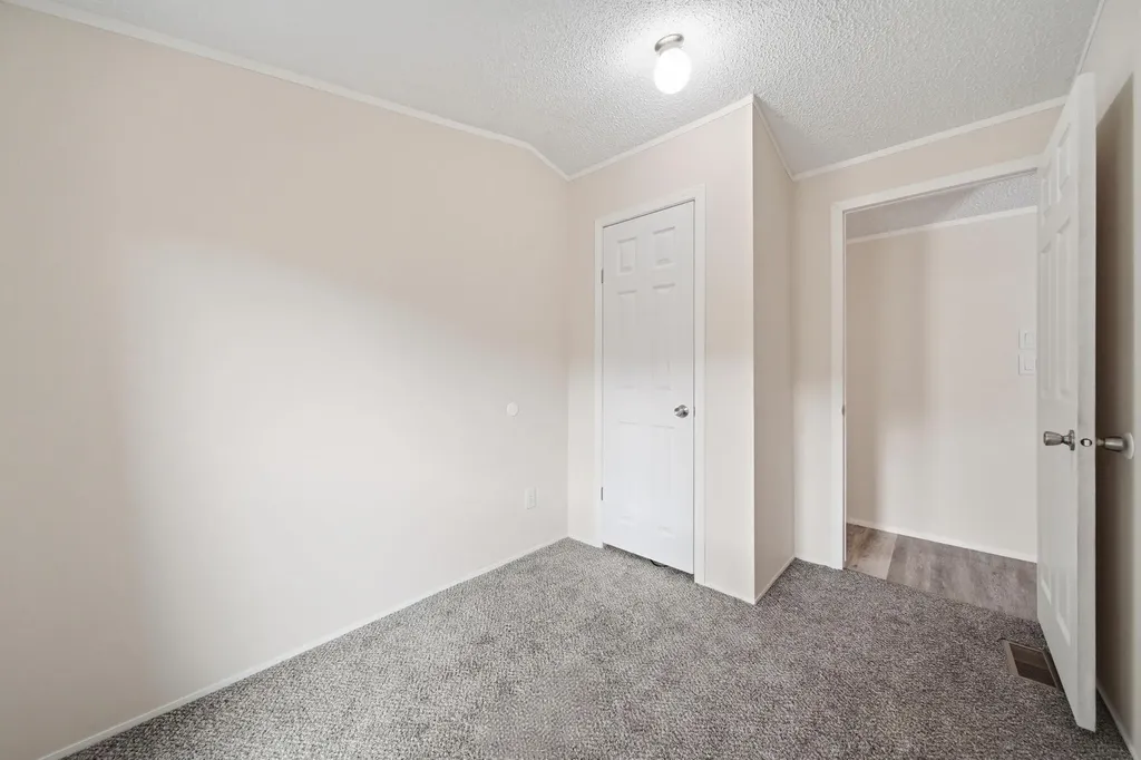 80 Sterling Adrian City MI 49221