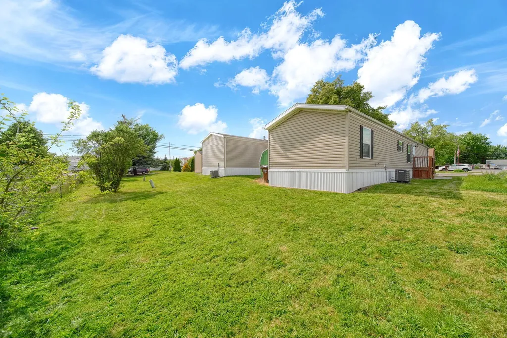 80 Sterling Adrian City MI 49221
