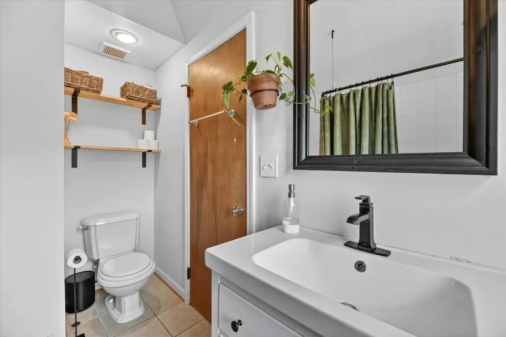 32388 Arlington Drive Beverly Hills Village MI 48025