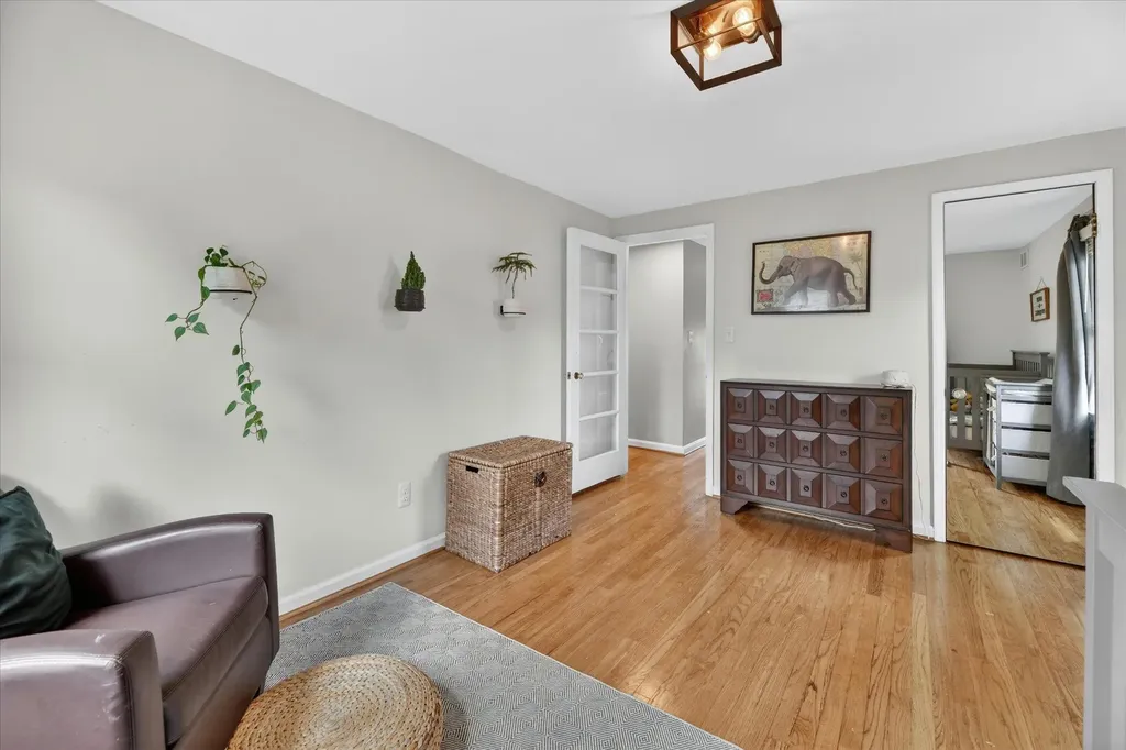32388 Arlington Drive Beverly Hills Village MI 48025