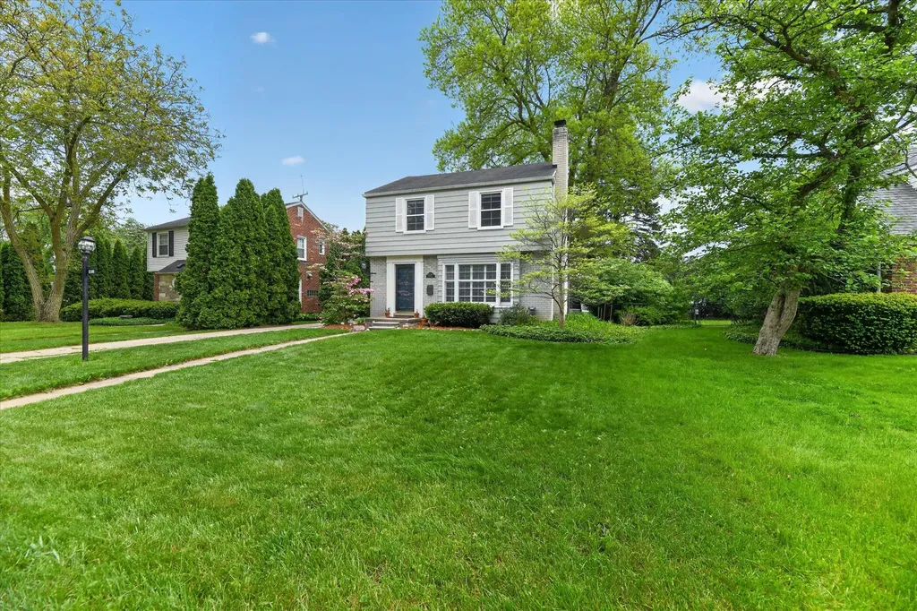 32388 Arlington Drive Beverly Hills Village MI 48025