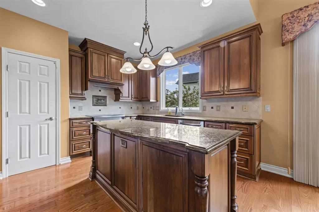 9094 Woodgrove Drive Plymouth City MI 48170
