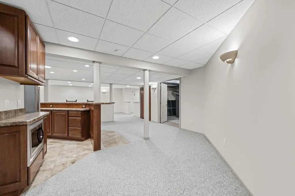 9094 Woodgrove Drive Plymouth City MI 48170