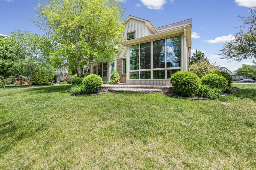9094 Woodgrove Drive Plymouth City MI 48170
