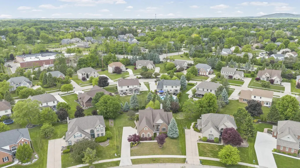 9094 Woodgrove Drive Plymouth City MI 48170