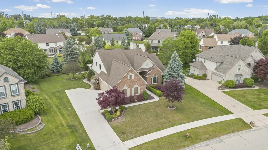 9094 Woodgrove Drive Plymouth City MI 48170