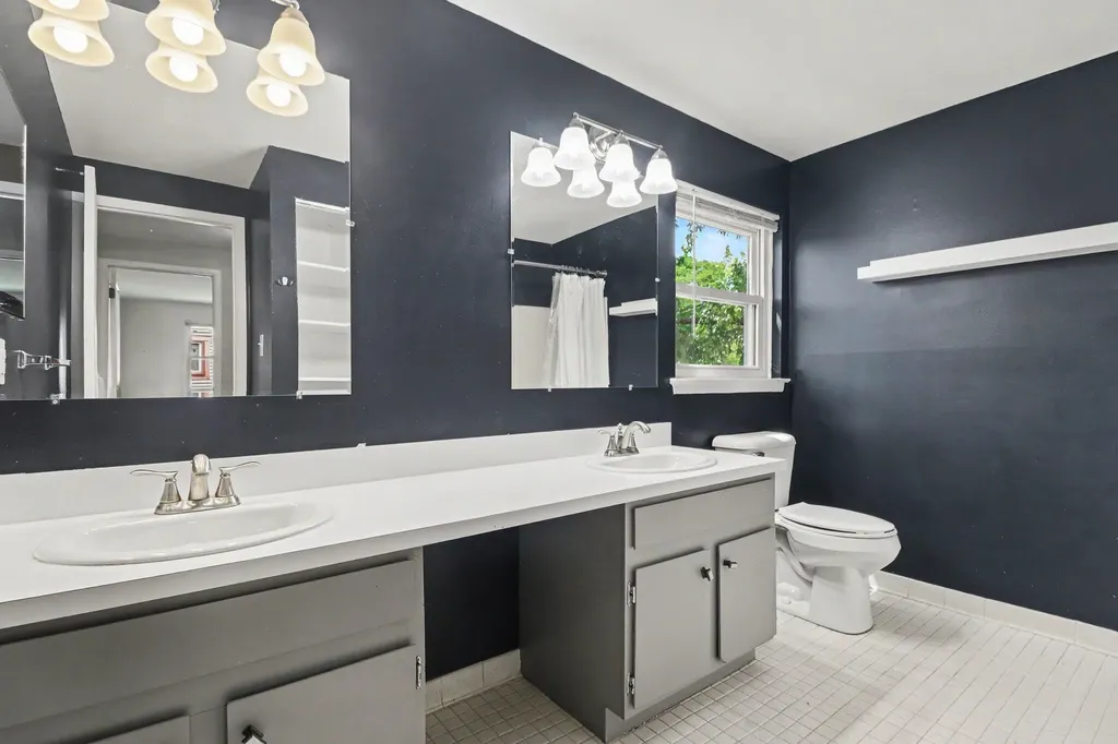 1011 N Terrace Lane Ypsilanti Charter Township MI 48198