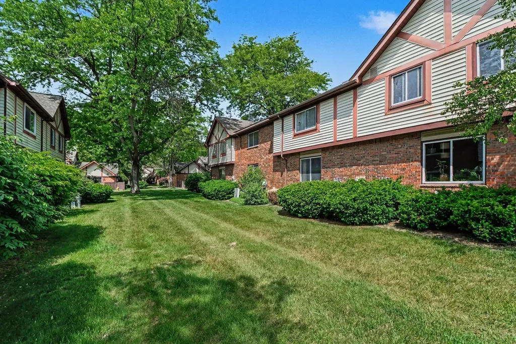 1011 N Terrace Lane Ypsilanti Charter Township MI 48198