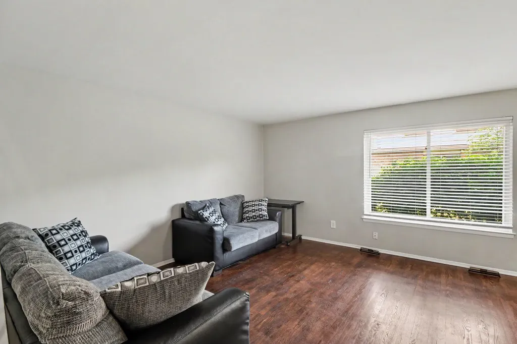 1011 N Terrace Lane Ypsilanti Charter Township MI 48198