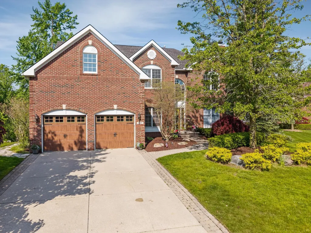 2897 Riverside Drive Orion Charter Township MI 48359