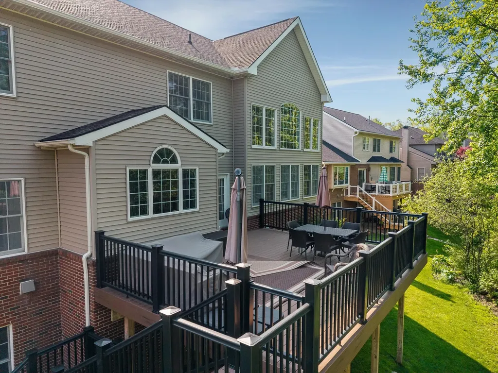 2897 Riverside Drive Orion Charter Township MI 48359