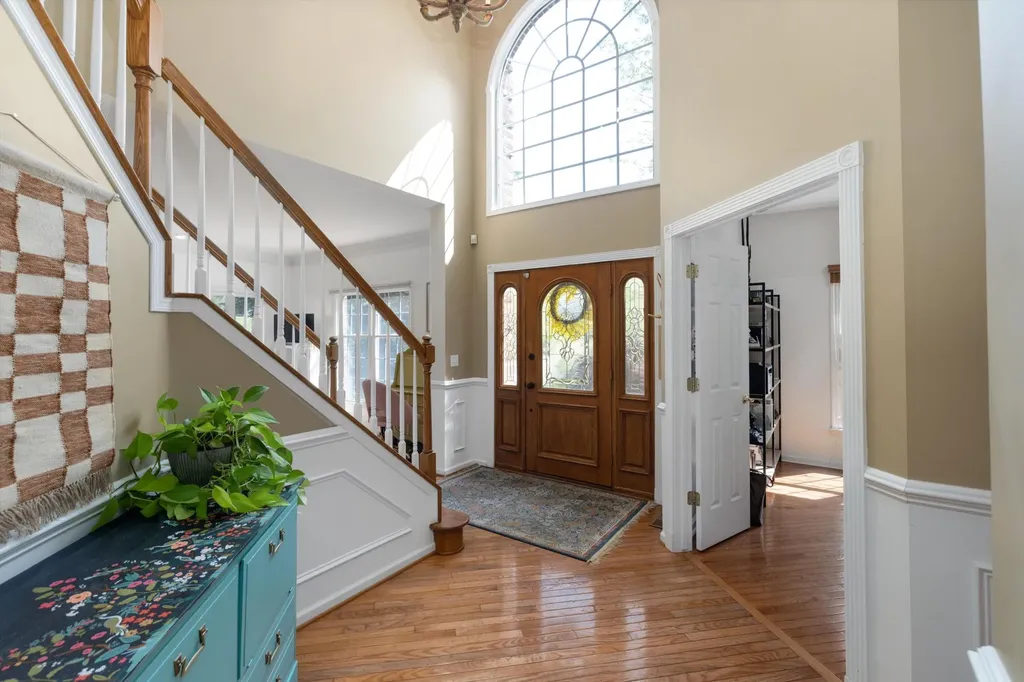 2897 Riverside Drive Orion Charter Township MI 48359