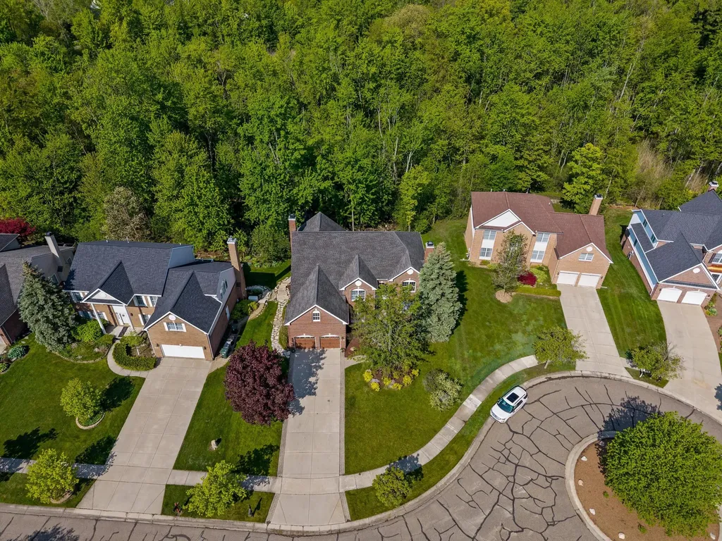 2897 Riverside Drive Orion Charter Township MI 48359