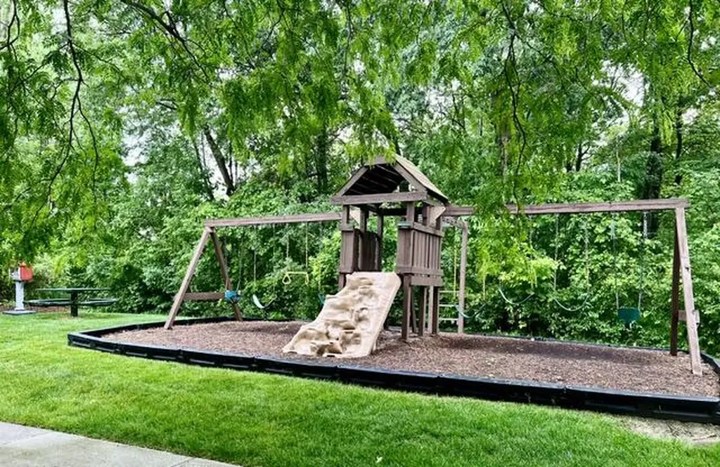 2897 Riverside Drive Orion Charter Township MI 48359