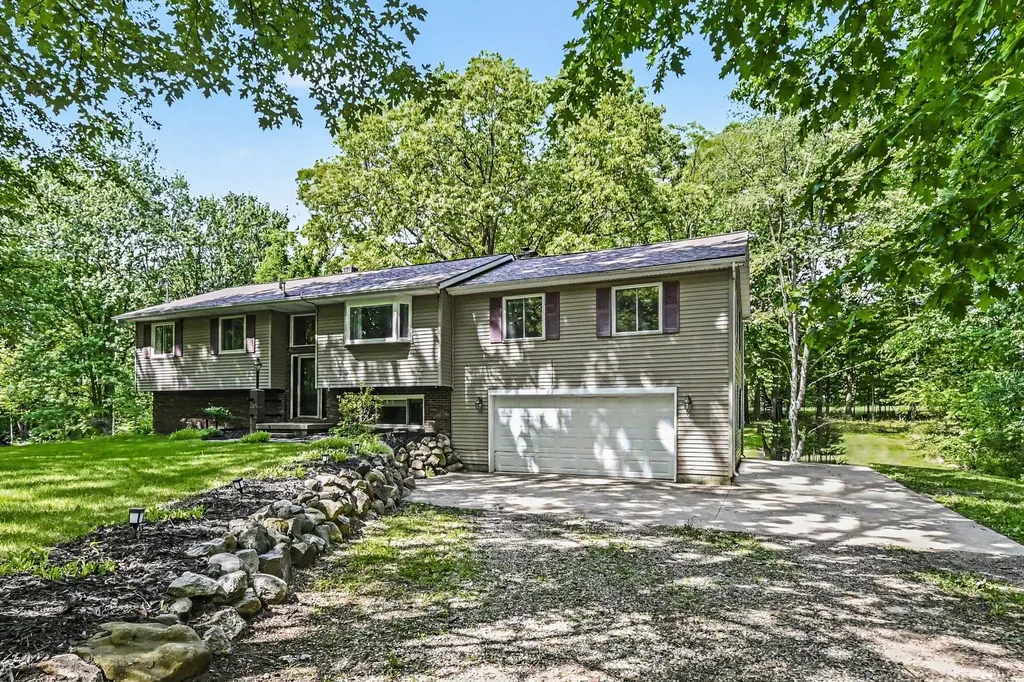 16379 M-36 Unadilla Township MI 49285