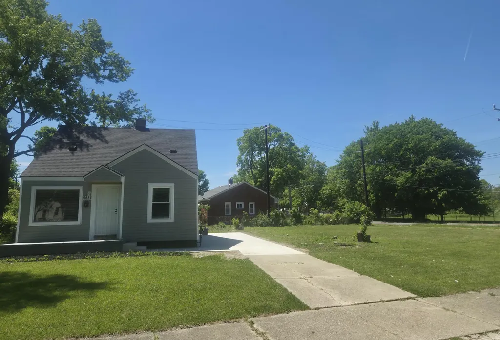 20821 N Pierson Court Detroit City MI 48228