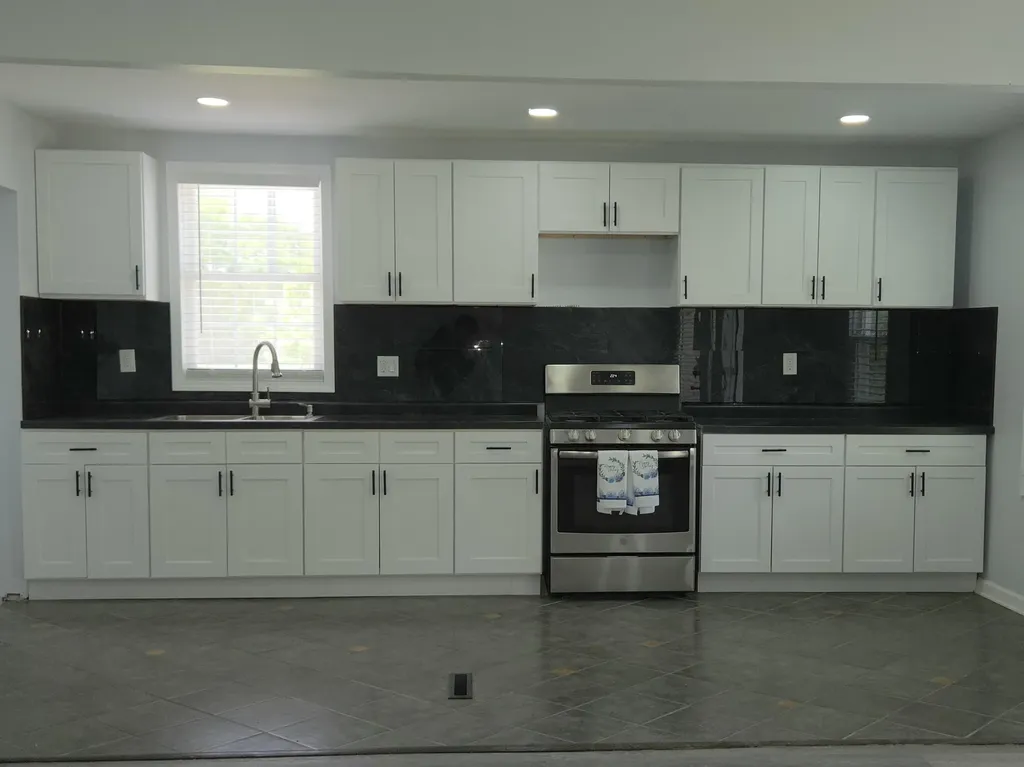 20821 N Pierson Court Detroit City MI 48228