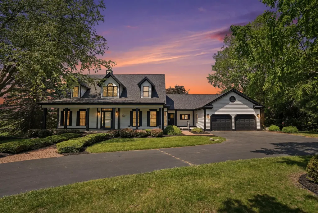 9835 Oak Pointe Lane Salem Township MI 48167