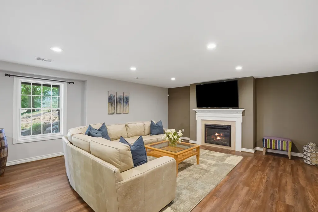9835 Oak Pointe Lane Salem Township MI 48167