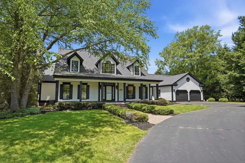 9835 Oak Pointe Lane Salem Township MI 48167