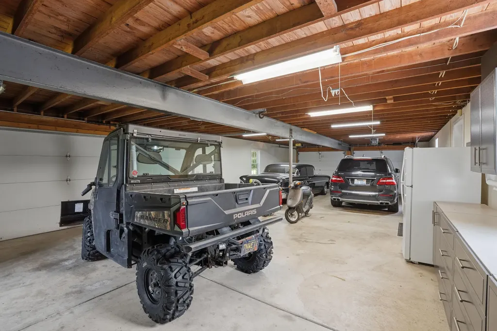 9835 Oak Pointe Lane Salem Township MI 48167