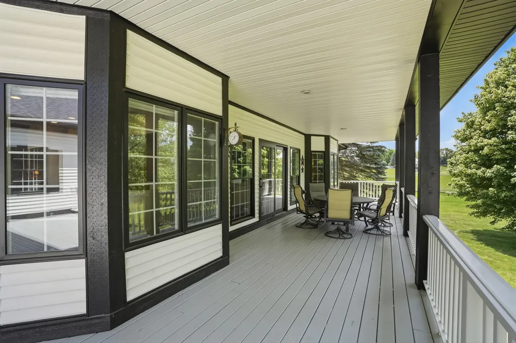 9835 Oak Pointe Lane Salem Township MI 48167