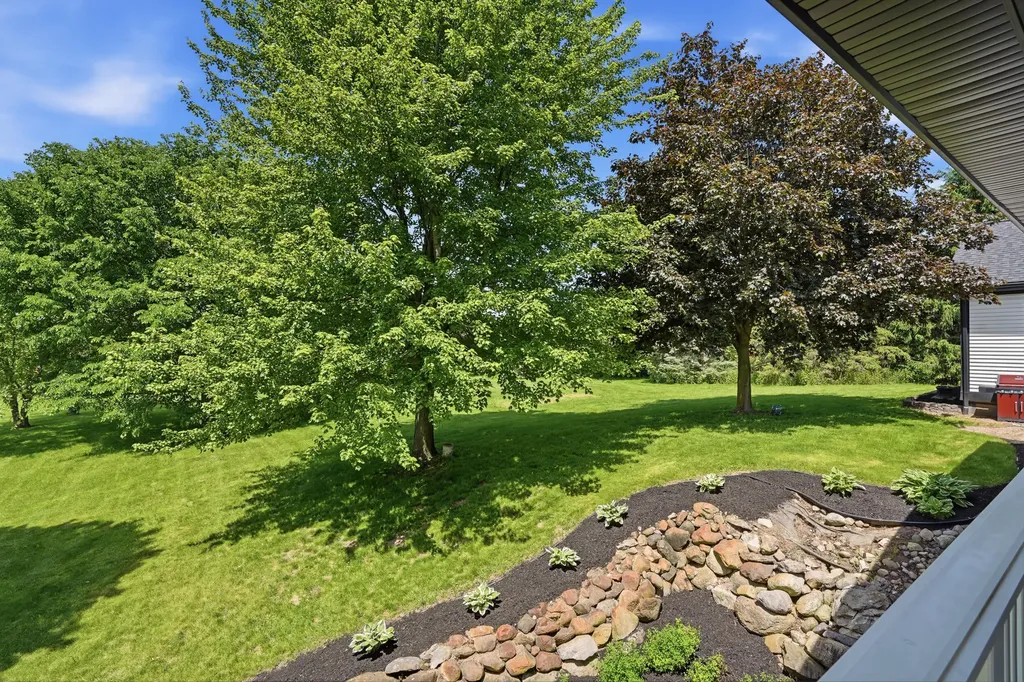 9835 Oak Pointe Lane Salem Township MI 48167
