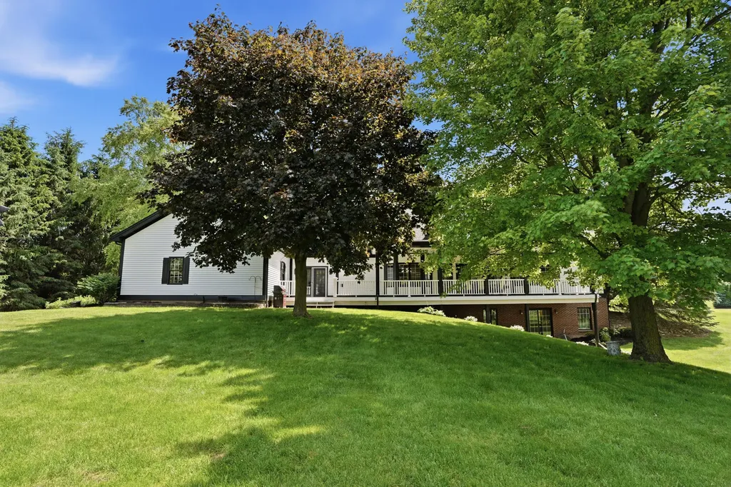 9835 Oak Pointe Lane Salem Township MI 48167